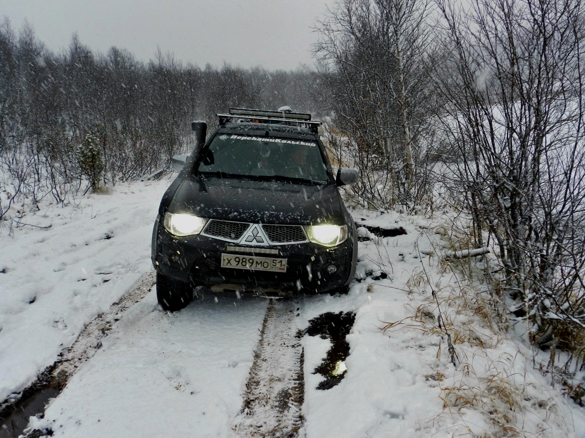 We make our way through ice and deep puddles! Patriot with automatic transmission, Land Cruiser, L200, Niva. TumbleweedKola - My, UAZ, Toyota Land Cruiser, Mitsubishi, Niva, Ice, Rubilovo, Winter, Murmansk, Kneading, Windlass, Domination, Snow, Kola Peninsula, Arctic, Mitsubishi L200, Chevrolet niva, Route, Jeep, SUV, Auto, Video, Longpost