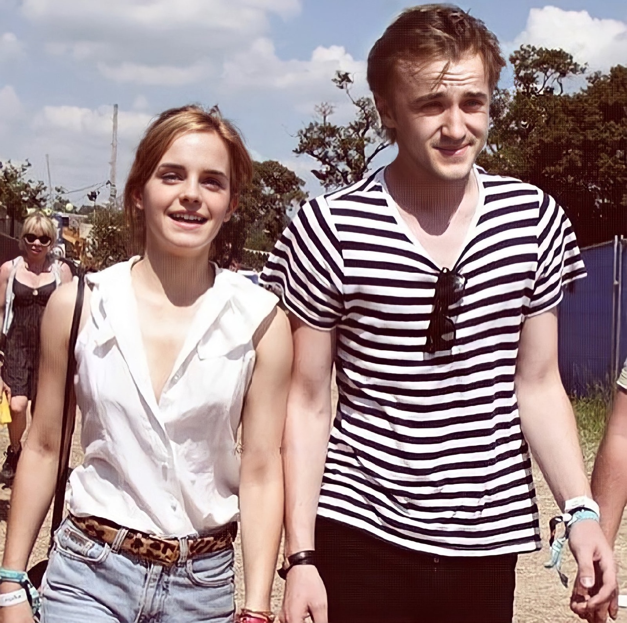 Draco Malfoy and Hermione, while no one sees.)) - Emma Watson, Tom Felton, Walk, The photo, Actors and actresses, Celebrities, Photoshop, Fake