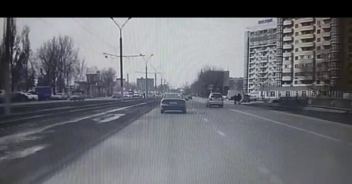 Жуткое ДТП, немецкий автопром против узбекского. | Пикабу