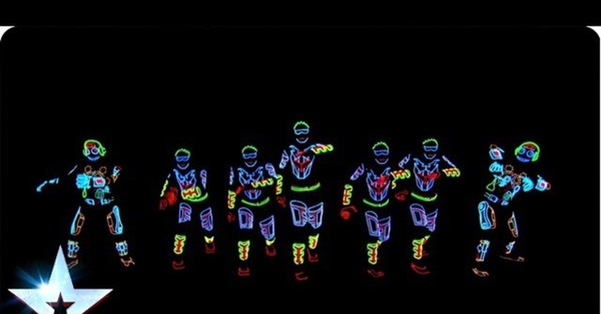 Light Balance Dance. Light Balance show.