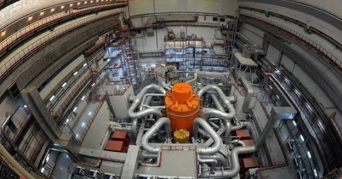 Машина аэс. Ядерный реактор БН 1200. Перегрузочная машина БН-800. БАЭС БН-800. БН-800 реактор.