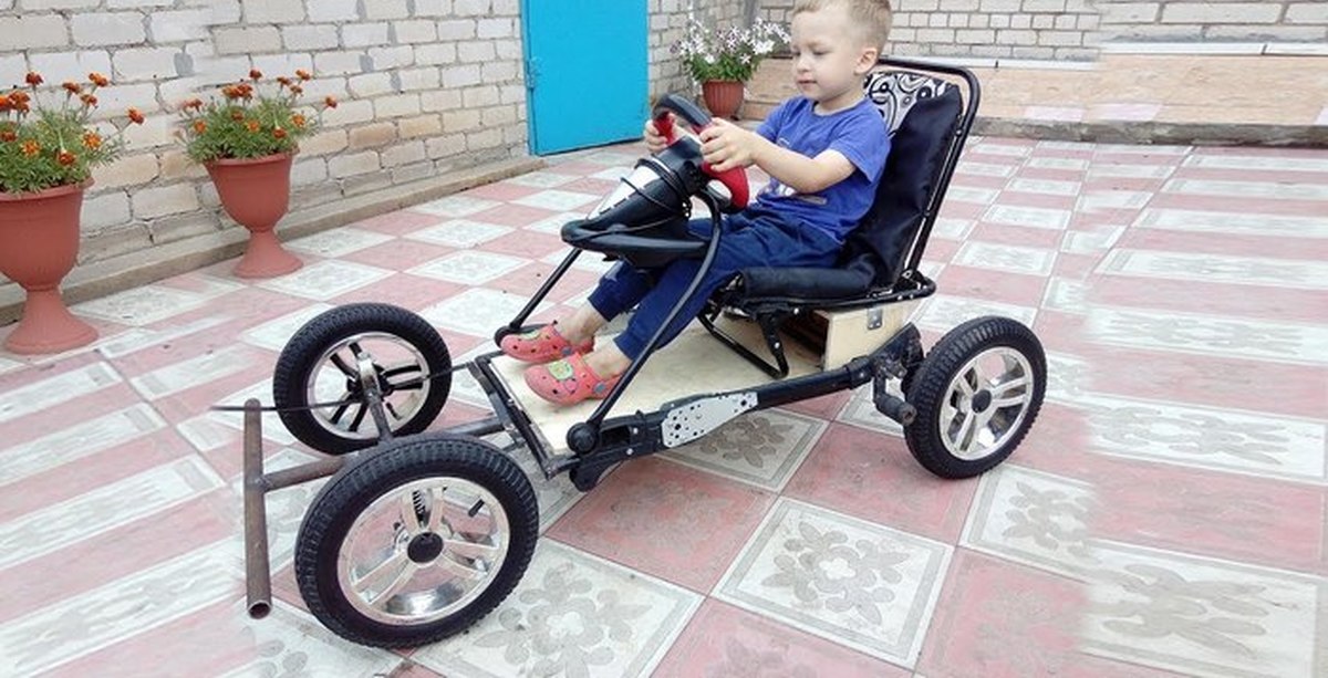Самодельная коляска. Тачка из детской коляски. Самодельная детская коляска. Машинка из коляски для ребенка.