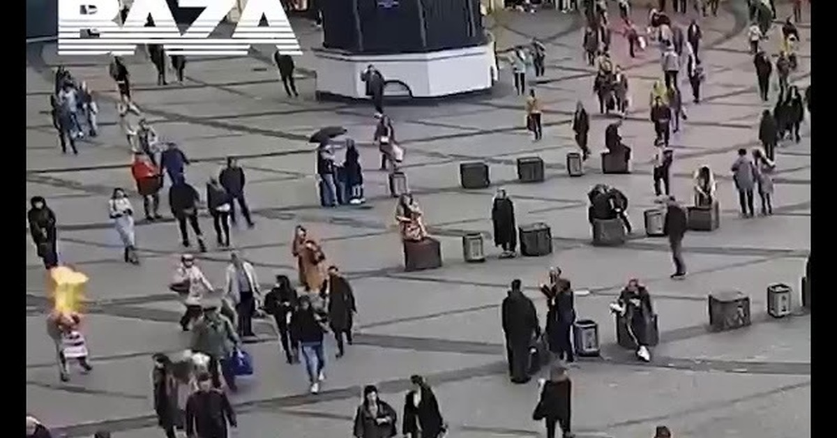 Теракт от первого лица. Публичное самосожжение. Петербург люди. В знак протеста 1989.